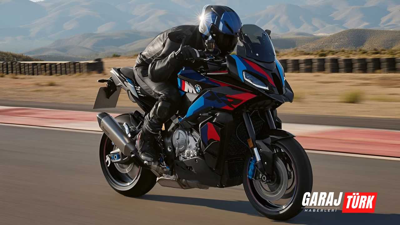 BMW M 1000 XR
