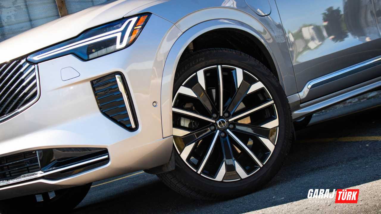 Volvo XC90 Güçlü ve Sakin Sürüş Karakteri
